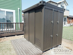 の物置・屋外倉庫 エルモ BEAMS DESIGN モデル 積雪型 LMDS−2215-BM 施工例