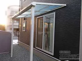 YKKAPのテラス屋根 ソラリア F型 テラスタイプ 単体 積雪〜20cm対応 施工例