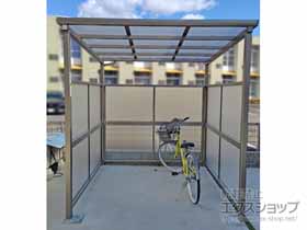 のサイクルポート・駐輪場 ベルフラット　コ型　パネル2段端部柱タイプ　〜50cm対応 施工例