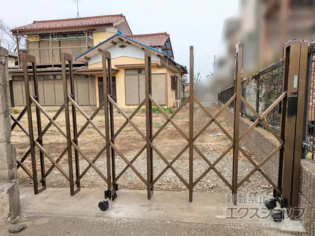 Value Selectのカーゲート トリップゲートII 1型 シンプル ノンレール 片開き 23S 施工例