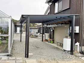 のテラス屋根 エフルージュ FIRST 大型テラス 600タイプ 独立タイプ＋吊り下げ式固定物干し 標準タイプ 施工例
