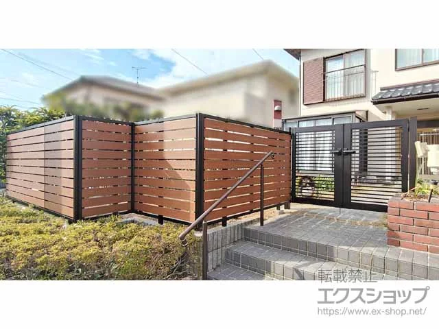 YKKAPの門扉 シンプレオ 門扉 YB2型 横格子 両開き 門柱仕様 施工例