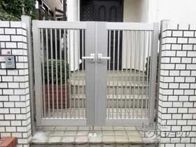 門扉 シンプレオ 門扉 TB2型 たて格子 両開き 門柱仕様 施工例