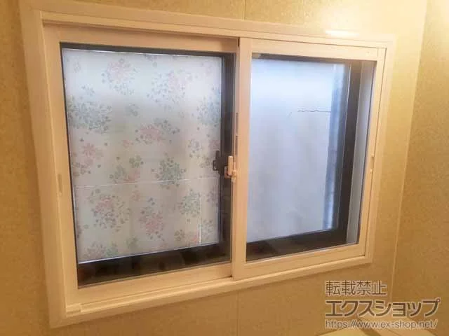 LIXIL リクシル(トステム)の内窓・二重窓 インプラス 引違い窓 浴室仕様 タイル納まり 2枚建 施工例