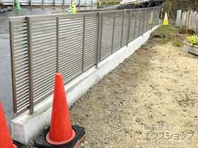 LIXIL(���N�V��)�̃t�F���X �t�F���XAB YR1�^ ���i�q1 �t���[�|�[���^�C�v �{�H��