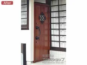 LIXIL リクシル(トステム)の玄関ドア リシェント玄関ドア3 D77型 断熱K4仕様 片開き仕様(ランマ無)外観右吊元 ※手動仕様 施工例