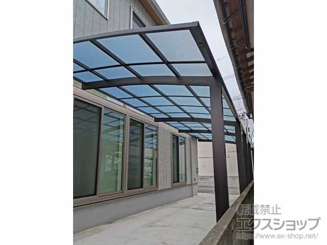 YKKAPのカーポート アリュース 600タイプ 縦連棟セット(2台用)積雪〜20cm対応 施工例