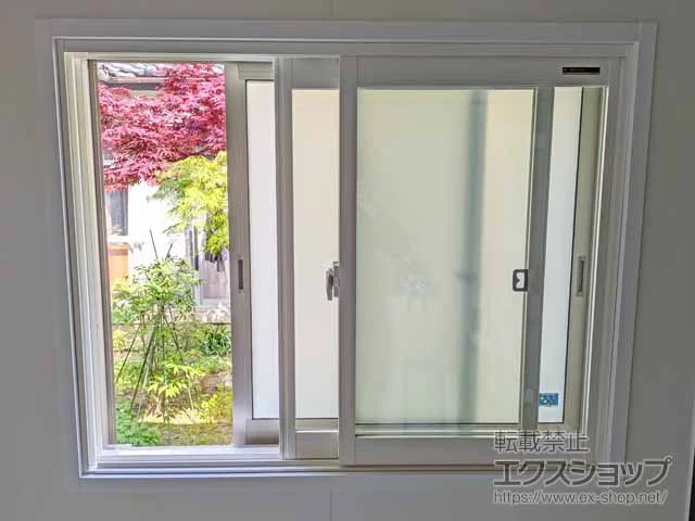 YKKAPの内窓（二重窓・二重サッシ） プラマードU 浴室引違い窓 ユニットバス納まり 額縁下補強材無し 施工例
