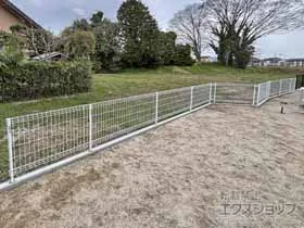 YKKAP�̃t�F���X�E��E�� �C�[�l�b�g�t�F���X 3F�^ ���R���{�H �{�H��