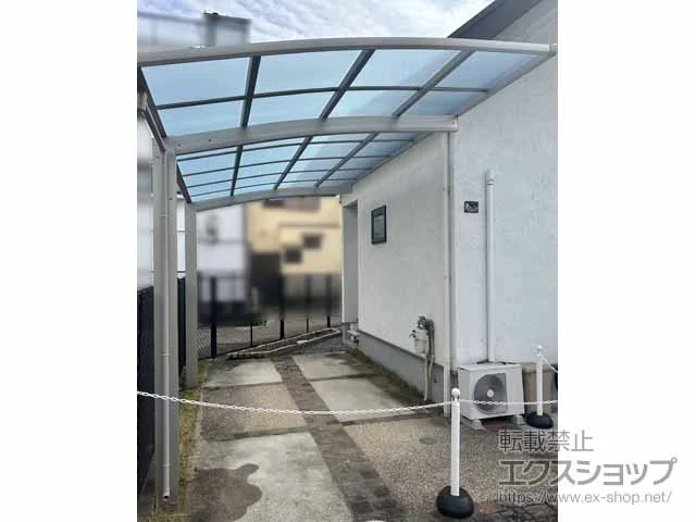 YKKAPのカーポート アリュース 600タイプ 1台用 積雪〜20cm対応 施工例