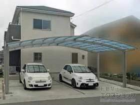 YKKAPのカーポート アリュース 600タイプ 3台用 積雪〜20cm対応 施工例