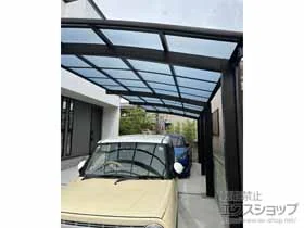 YKKAPのカーポート アリュース 600タイプ 縦連棟セット(2台用)積雪〜20cm対応 施工例