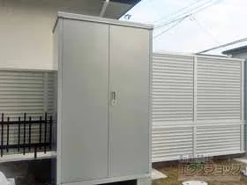 イナバの物置 アイビーストッカー 1100×755×1903(BJX-117E) BJX-117E-PS 施工例