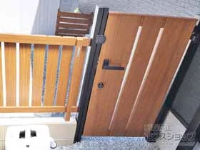 YKKAP�̖�� ���V�A�X ��� TS4�^ ���ăX���b�g �ЊJ�� �ؒ��F �{�H��