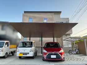 のカーポート カーポートSC 後方支持 2台用 木調色 積雪〜20cm対応＋カーポートライト 施工例