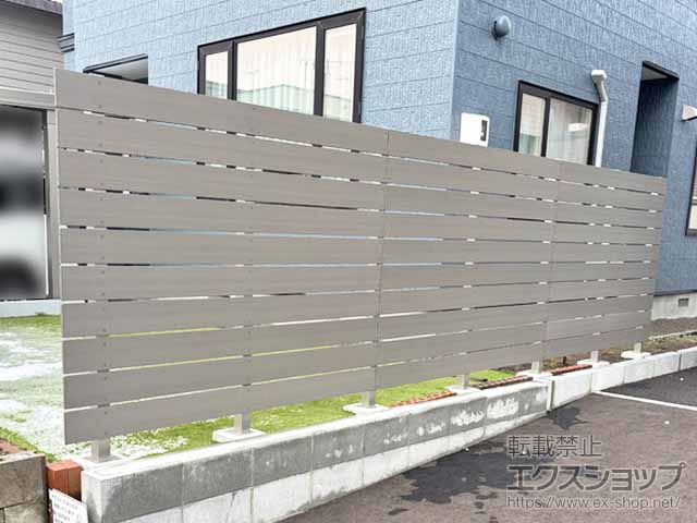 北海道札幌市のFandFのフェンス・柵・塀 ニコボード 140サイズ 高尺タイプ NiCO BOARD 10段 隙間10mm 施工例