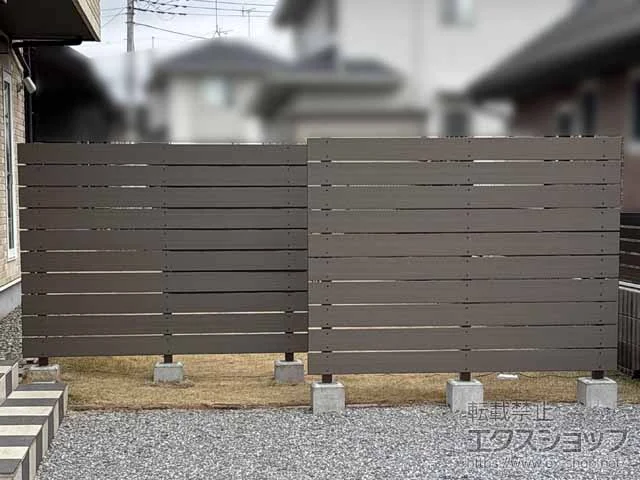 FandFのフェンス・柵・塀 現場組立フェンス ニコボード 140サイズ 高尺タイプ NiCO BOARD H1500 板10段隙間10mm 施工例