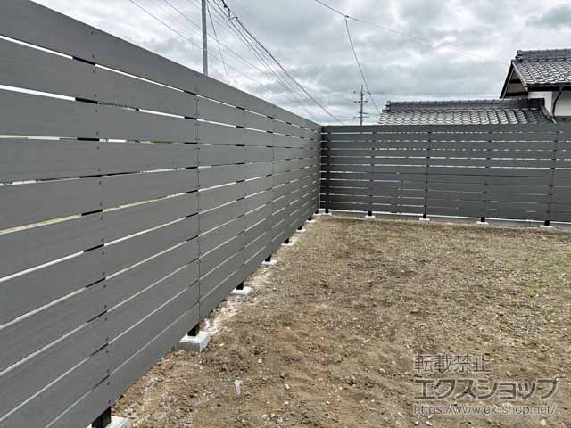 長野県東御市のFandFのフェンス・柵・塀 現場組立フェンス　ニコボード 140サイズ　隙間10mm H1800 板11段 施工例