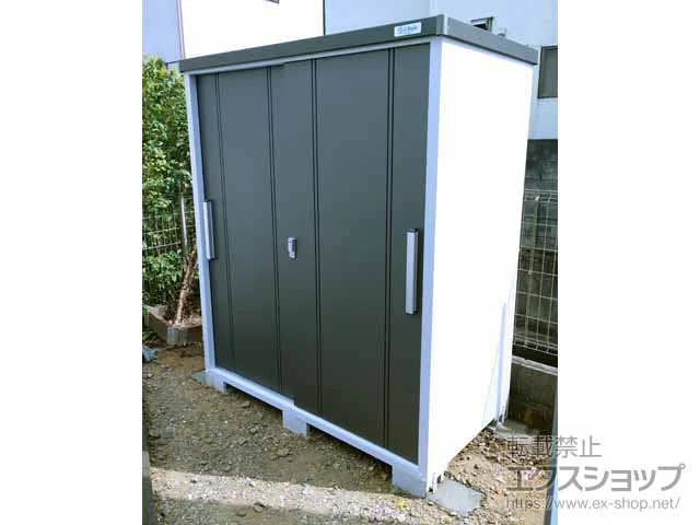 サンキンの物置・収納・屋外倉庫 クール 一般型 1700×900×1947（EC-1790） EC-1790-GK 施工例