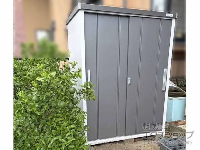 サンキンの物置・収納・屋外倉庫 クール 一般型 1500×900×1947 EC-1590-GK 施工例