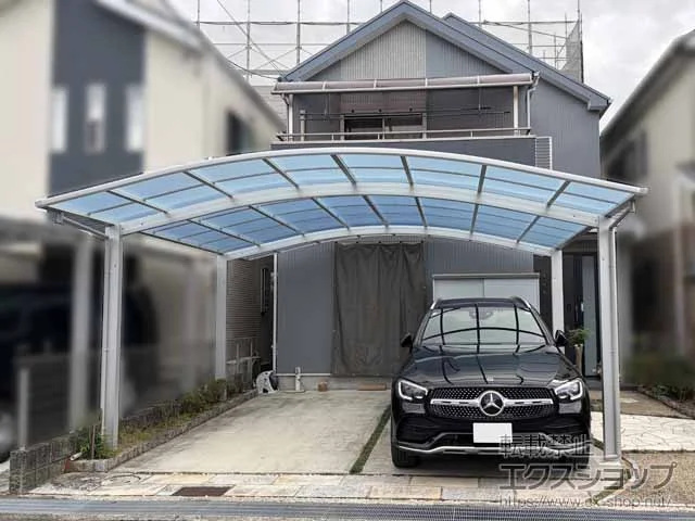 YKKAPのカーポート アリュース 600タイプ 2台用 積雪～20cm対応 施工例