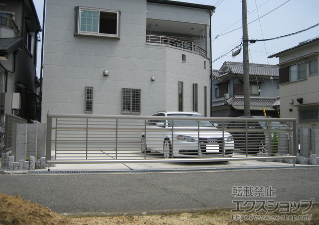 大阪府堺市ののカーゲート エクスラインアップゲート ワイド 1型 電動式 施工例