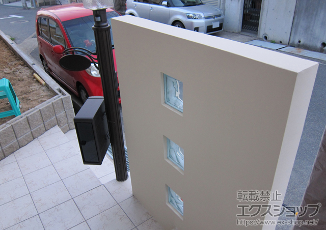 兵庫県明石市のLIXIL リクシル(新日軽)の機能門柱・ポスト ファンクションポール3型 施工例