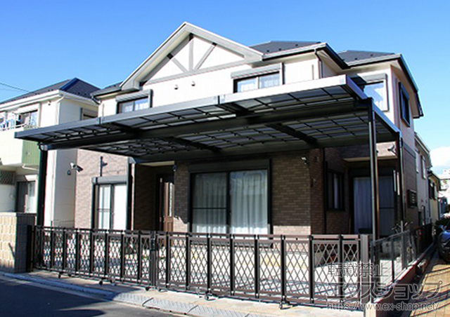 神奈川県横浜市ののカーポート U.スタイル 梁置きタイプ フラット屋根 積雪〜20cm対応 施工例