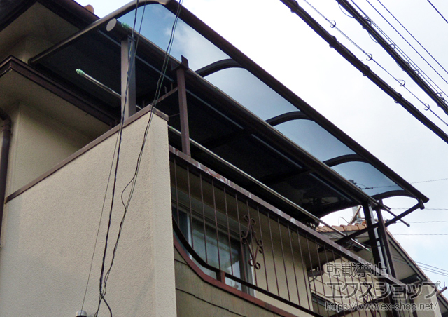 大阪府枚方市ののバルコニー・ベランダ屋根 プレシオステラス R型 屋根タイプ 単体 積雪〜20cm対応 施工例