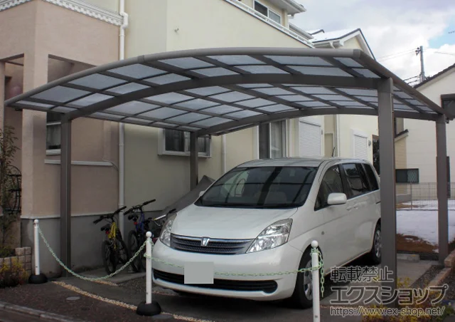 神奈川県横浜市のLIXIL リクシル（トステム）のサイクルポート・自転車置き場 カーブポートシグマⅢ ワイドタイプ 積雪～30cm対応 施工例