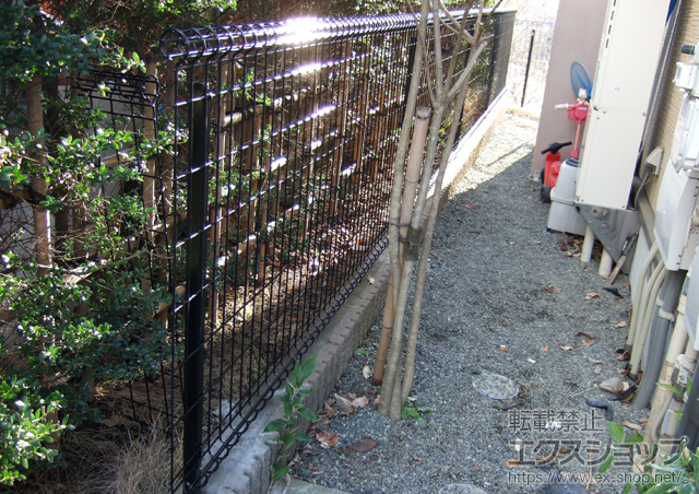 東京都稲城市ののフェンス・柵 ユメッシュR型フェンス［フリー支柱タイプ］ 施工例