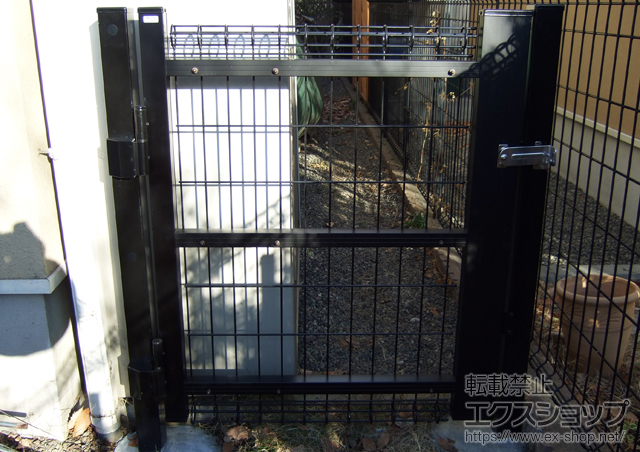 東京都稲城市のの門扉 ユメッシュR型門扉 片開き［60角スチール門柱］ 施工例