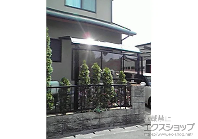 佐賀県佐賀市のLIXIL リクシル（トステム）のテラス屋根 ライザーテラスII  R型 単体 積雪～20cm対応＋前面スクリーン　１段 施工例