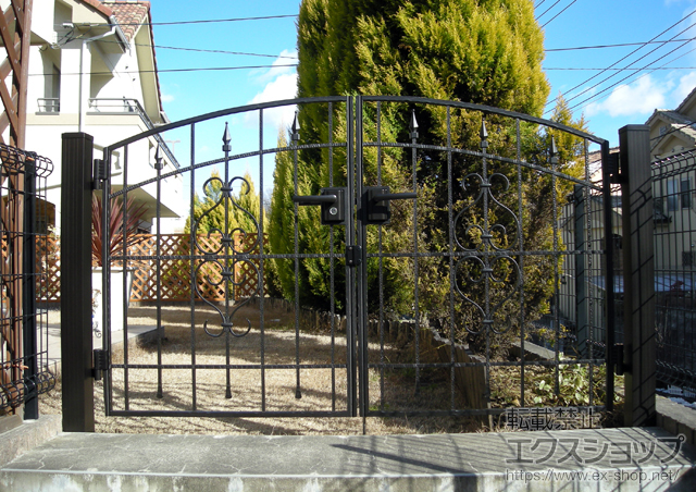 東京都八王子市のの門扉 コラゾン1型 両開き[門柱仕様] 施工例