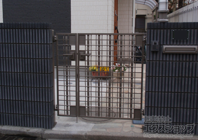 東京都町田市のの門扉 フラットモダンDB型 親子仕様 柱使用 施工例