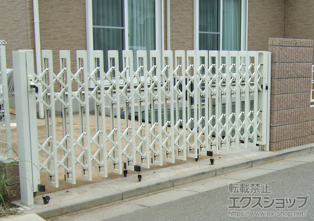 神奈川県藤沢市ののカーゲート アルシャインII MW型 Aタイプ ノンレール 片開き 施工例