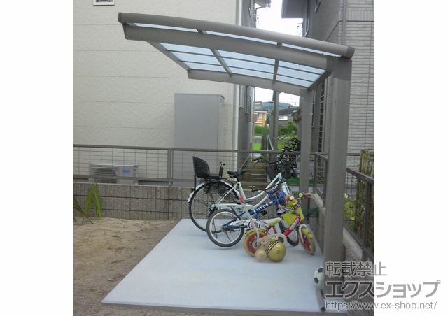 岡山県岡山市のLIXIL リクシル（トステム）のサイクルポート・駐輪場 カーブポートシグマIIIミニ　積雪〜30cm対応 施工例