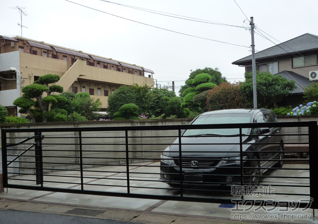 千葉県千葉市ののカーゲート スウィングアップゲートワイド 横格子型 手動式 施工例