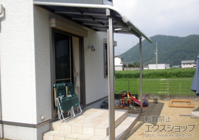 兵庫県神崎郡福崎町のLIXIL リクシル（トステム）のテラス屋根 パワーアルファ RB型 テラスタイプ 単体 積雪〜30cm対応 施工例