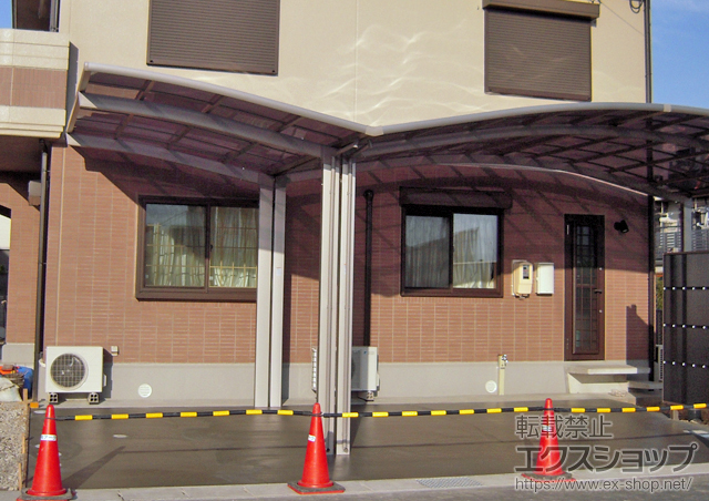 静岡県袋井市のLIXIL リクシル（トステム）のカーポート カーブポートシグマ レギュラータイプ　積雪〜30cm対応 施工例