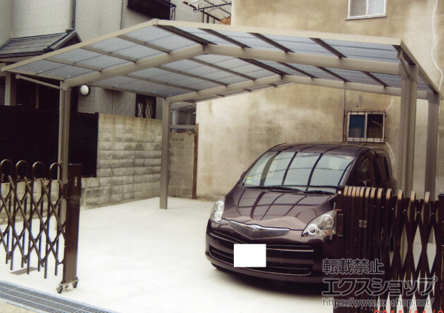 大阪府松原市のLIXIL リクシル（トステム）のカーポート サーフポートIII M合掌 積雪〜20cm対応 施工例