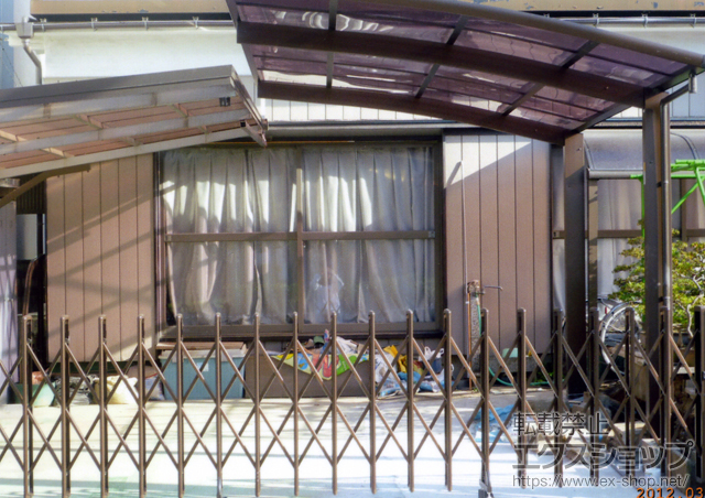 東京都足立区ののカーゲート レイオス4型 ノンレール 片開き 施工例