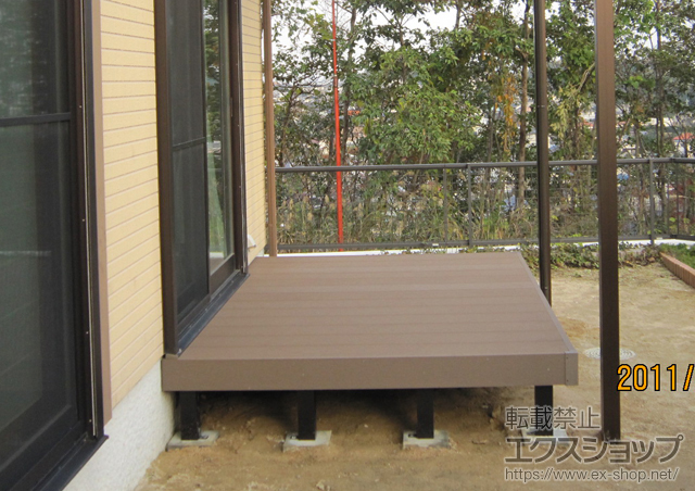 山口県下関市ののウッドデッキ リウッドデッキ 200 単体 施工例