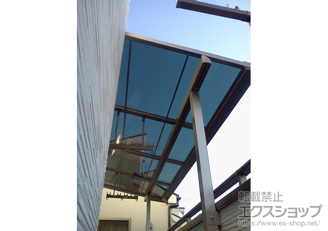 埼玉県川口市のLIXIL リクシル（トステム）のバルコニー・ベランダ屋根 ライザーテラス? F型 屋根タイプ 積雪〜20? 施工例