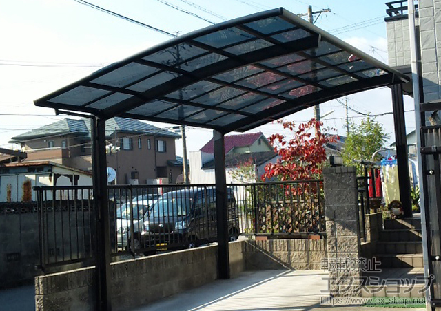 愛知県津島市のLIXIL リクシル（トステム）のカーポート カーブポートシグマIII　積雪〜30?対応 施工例