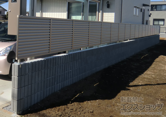 埼玉県久喜市のの門扉 プリレオR5型門扉 両開き 柱使用 施工例