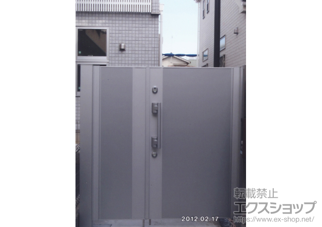 東京都稲城市のの門扉 プレミエス門扉 M-FA型 両開き親子 標準門柱使用【特注】 施工例