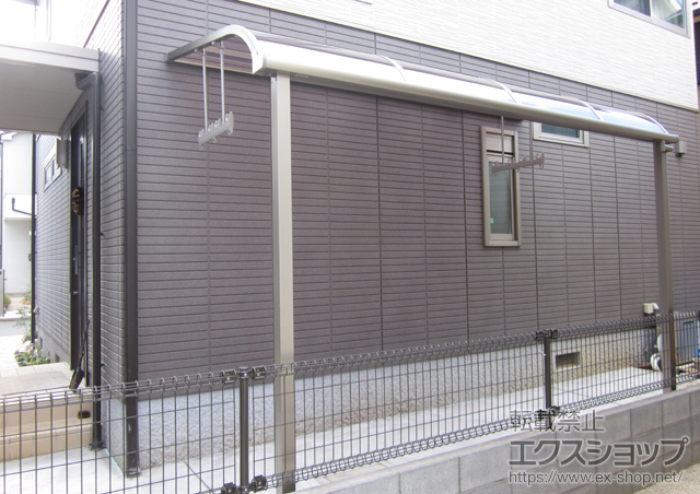 東京都東久留米市のLIXIL リクシル（トステム）のテラス屋根 ライザーテラス? R型 テラスタイプ 積雪〜20? 施工例