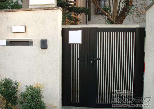 神奈川県鎌倉市のの門扉 シャレオR2型門扉 親子開き 柱使用 施工例