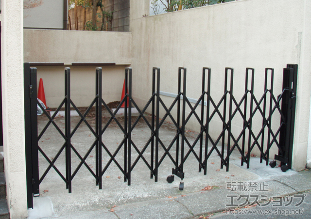 神奈川県鎌倉市ののカーゲート トリップゲートPB型 ノンレール 片開き30S 施工例